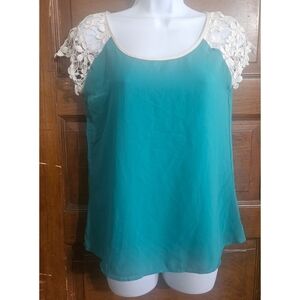 Annabella Lace Trim Lined Top